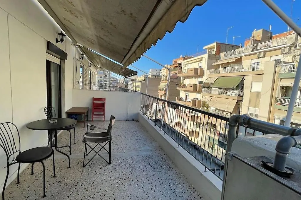 Comfortable And Elegant Flat In Thessalonikiアパートメント